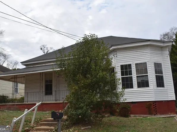 963 E Solomon St, Griffin, GA 30223