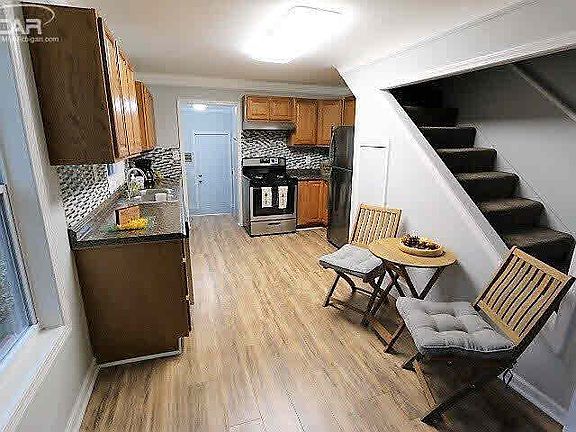 3rd image of 4229 Woodrow Ave