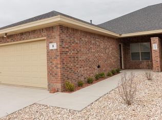 1728 102nd St #B, Lubbock, TX 79423