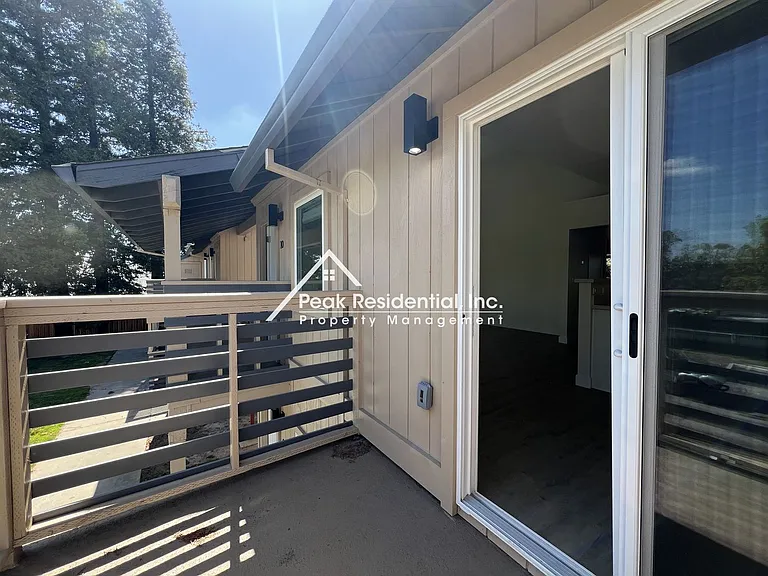 Gardenside Apartments — Photo 51