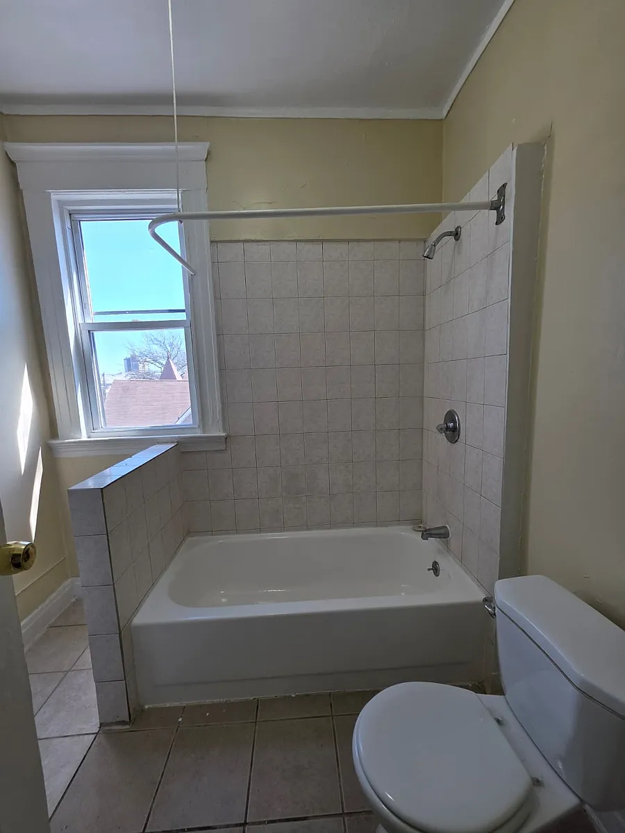 Building Photo - 52 Dickerman St #O3L