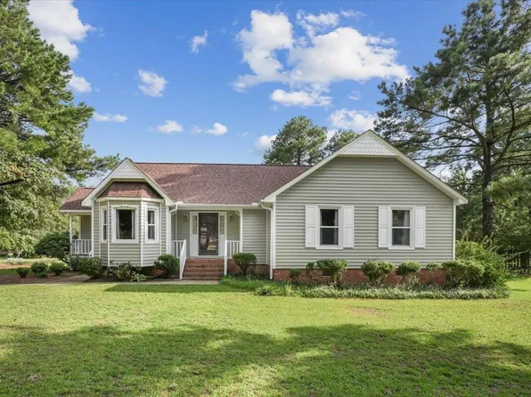 114 Lakeside Cir, Willow Spring, NC 27592