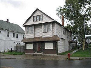1st image of 934 Walden Ave