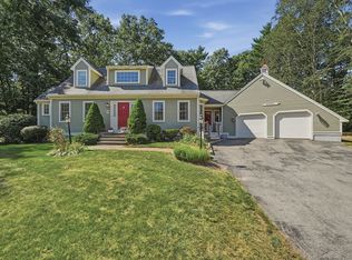 70 Birchbark Dr, Hanson, MA 02341