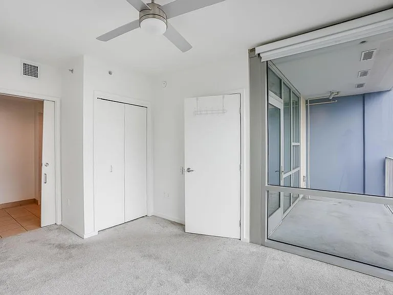 321 10th Ave #1303 — Photo 19