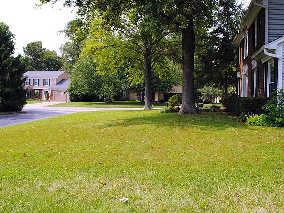 5th image of 801 Scone Ct
