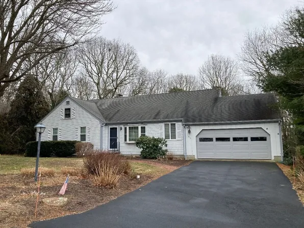 316 Captain Lijahs Rd, Centerville, MA 02632