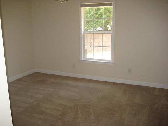5th image of 16 Rolling River Way