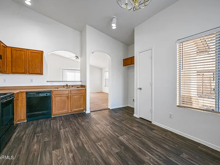 8615 W Butler Dr — Photo 10
