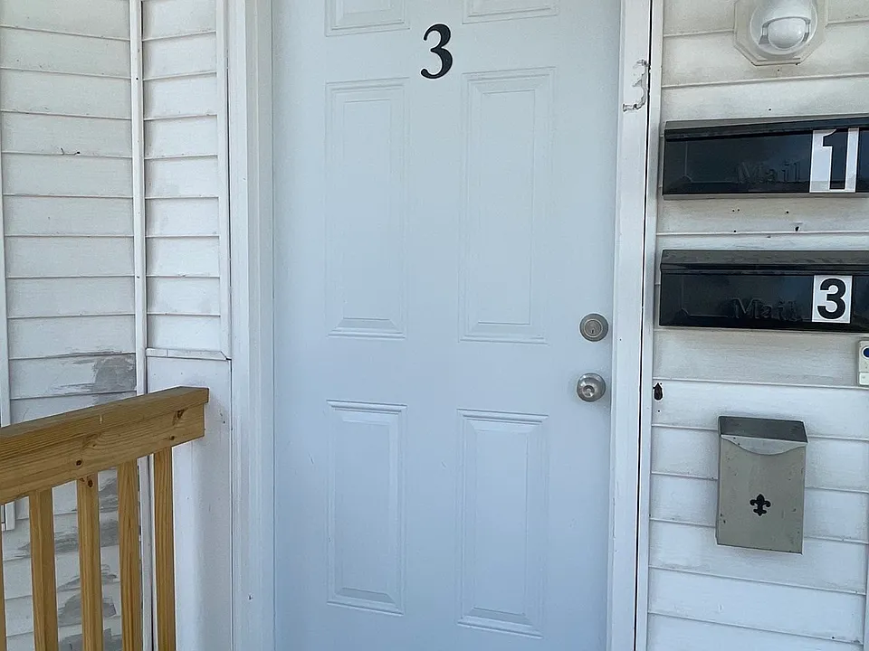 3 Glidden Ave #3