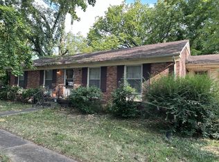 526 Harding Pl, Nashville, TN 37211
