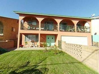 Big 2 Story Main house 4 bed