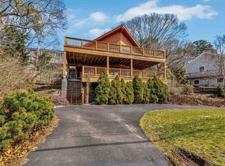 16 Eider St, Yarmouth Port, MA 02675