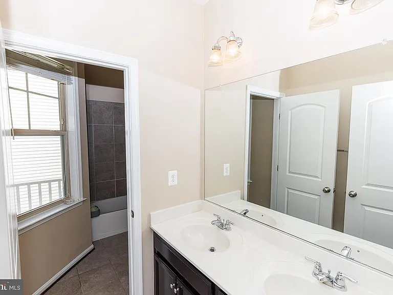 9203 Rice Ave — Photo 34