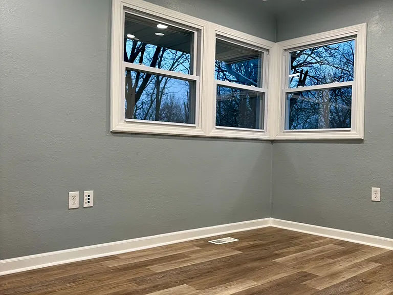 13761 S Archer Ave — Photo 15