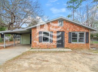 108 Vickie Dr, Warner Robins, GA 31093