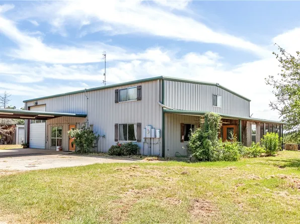 1004 22 Hills Rd, Gause, TX 77857