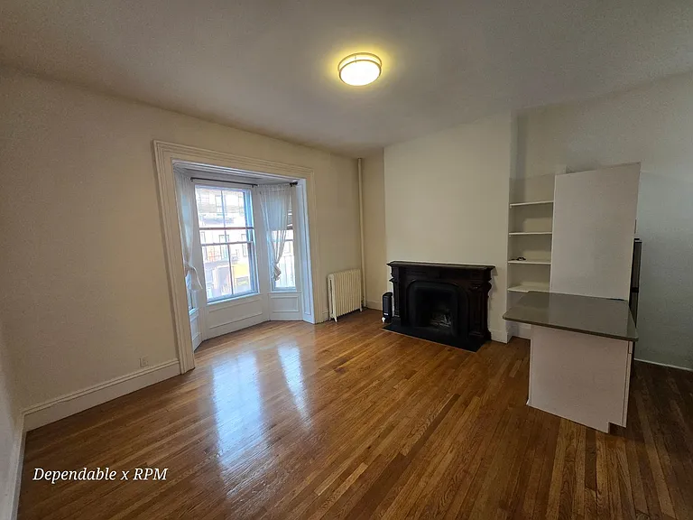 86 Charles Street — Photo 18