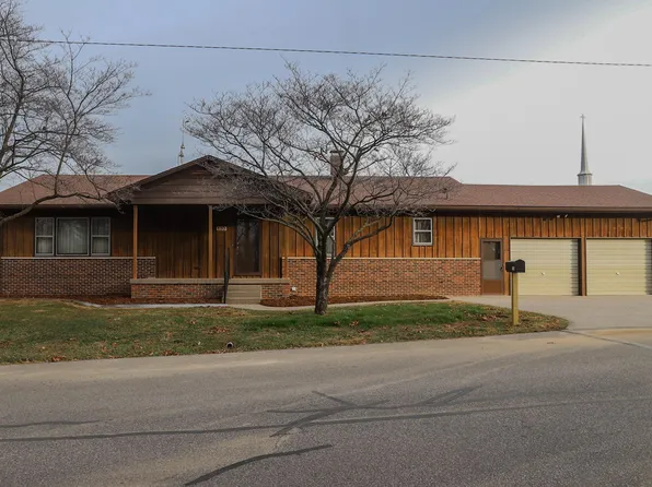 110 E 32nd St, Jasper, IN 47546