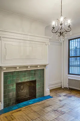 Rented by Dixon Advisory USA Inc. | media 130