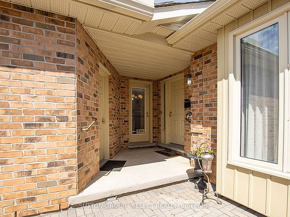 5th image of 445 Riverside Dr #4