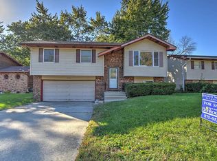 3585 Plover Dr, Decatur, IL 62526