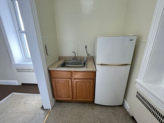 2nd image of 1220 Perkiomen Ave #11