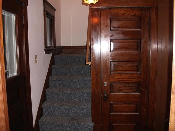 2nd image of 1196 Jessie St