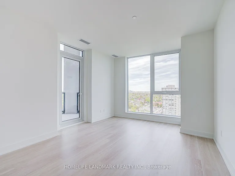 25 Cordova Ave #Penthouse 13 — Photo 21