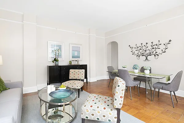 Sold by Compass | media 2