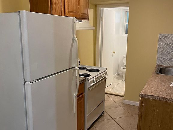 4th image of 115 Palisade Ave #2