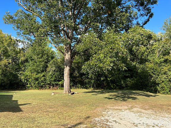 4th image of 3618 McCormick Hwy