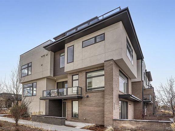 2nd image of 6850 E Lowry Boulevard