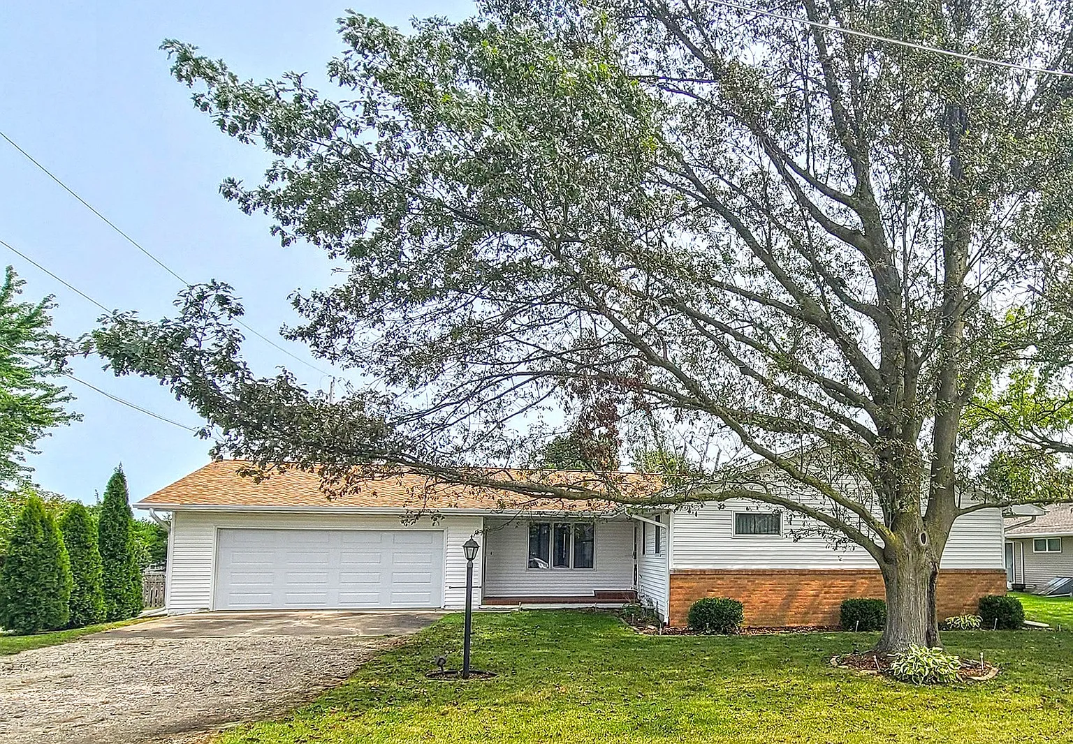 102 N Park St photo 1