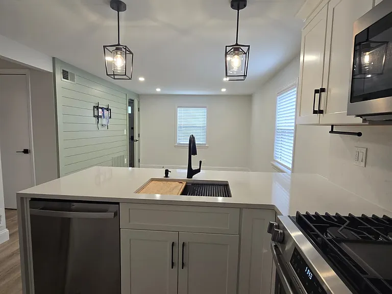 613 Willow Ave #1 — Photo 2
