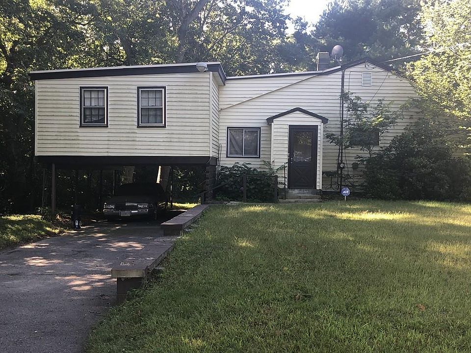 1st image of 574 W Lowell Ave