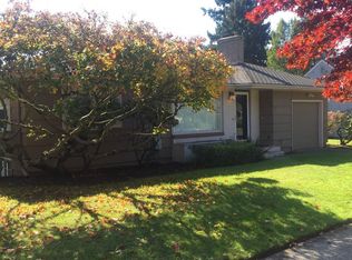 12530 SE Salmon St, Portland, OR 97233