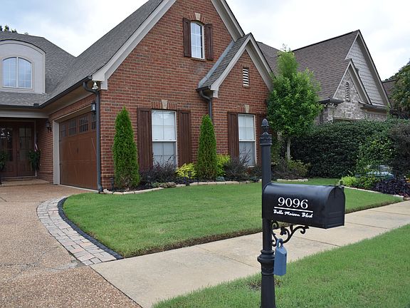 4th image of 9096 Belle Maison Blvd