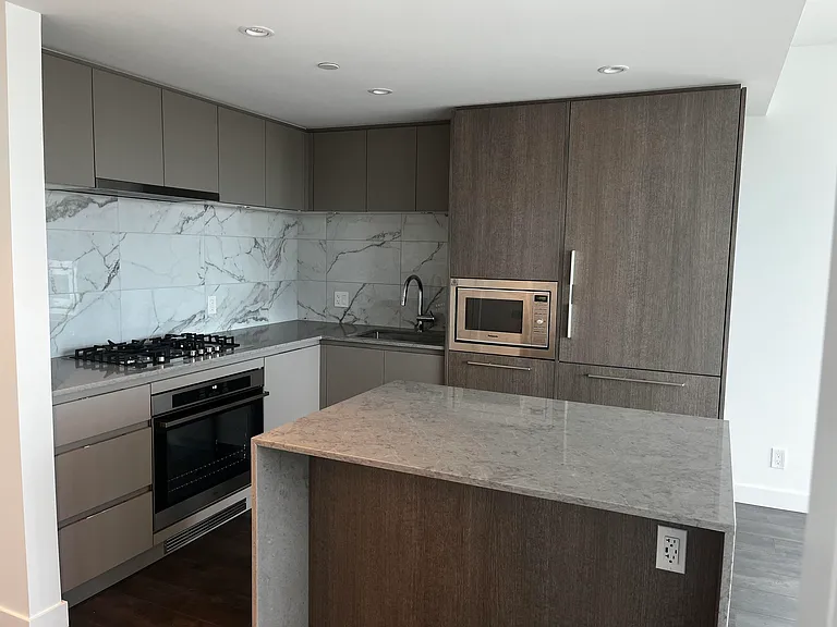 1500 Fern St #803 — Photo 6