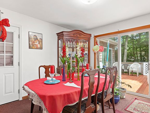 4th image of 11 Gardiners Ln
