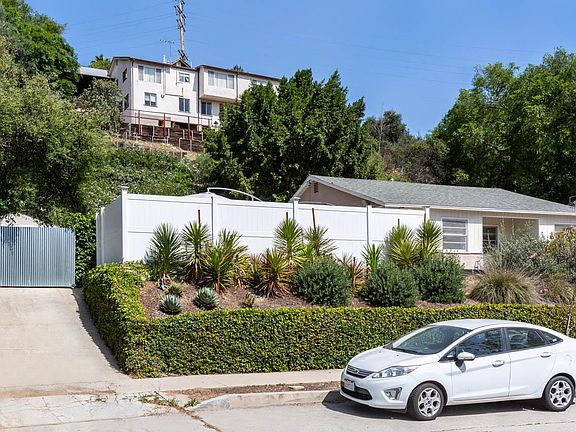 3rd image of 815 N Avenue 67