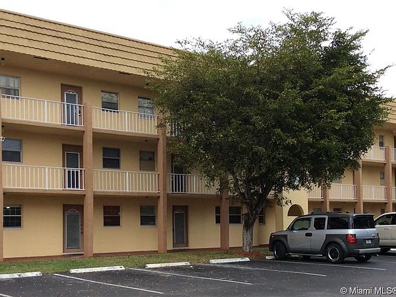 5th image of 8200 Sunrise Lakes Blvd APT 312
