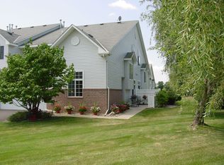 17886 Cobblestone Way, Eden Prairie, MN 55347