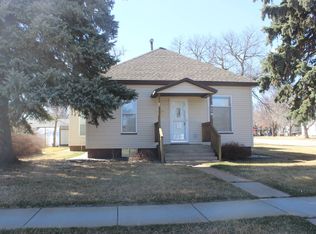539 N 9th Ave, Broken Bow, NE 68822