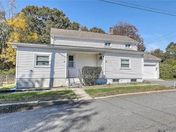 56 Canning St, Cumberland, RI 02864
