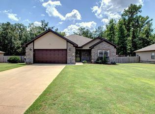 12 Cambridge Ln, Cabot, AR 72023