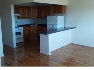 213 Beach 31st St #3, Far Rockaway, NY 11691