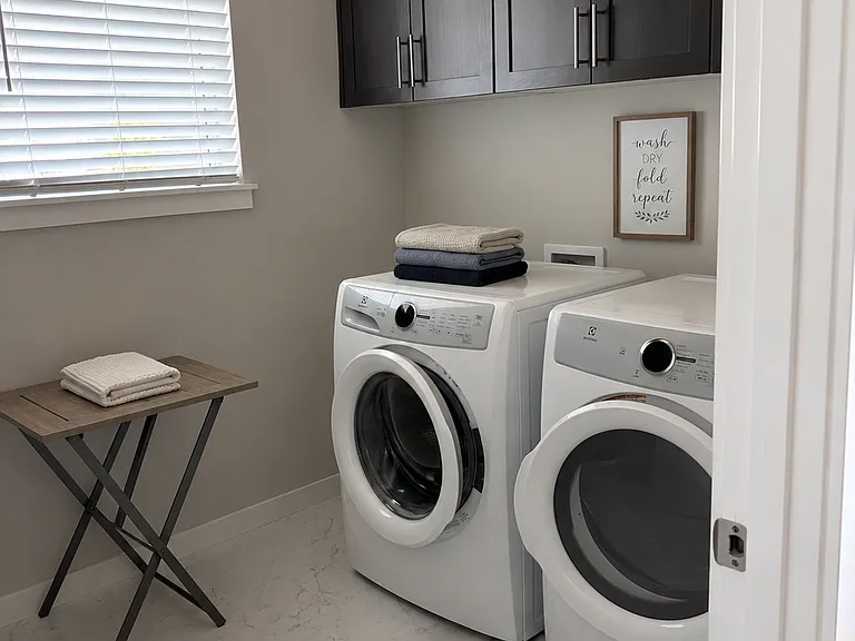 LAUNDRY ROOM - AI ENHANCED