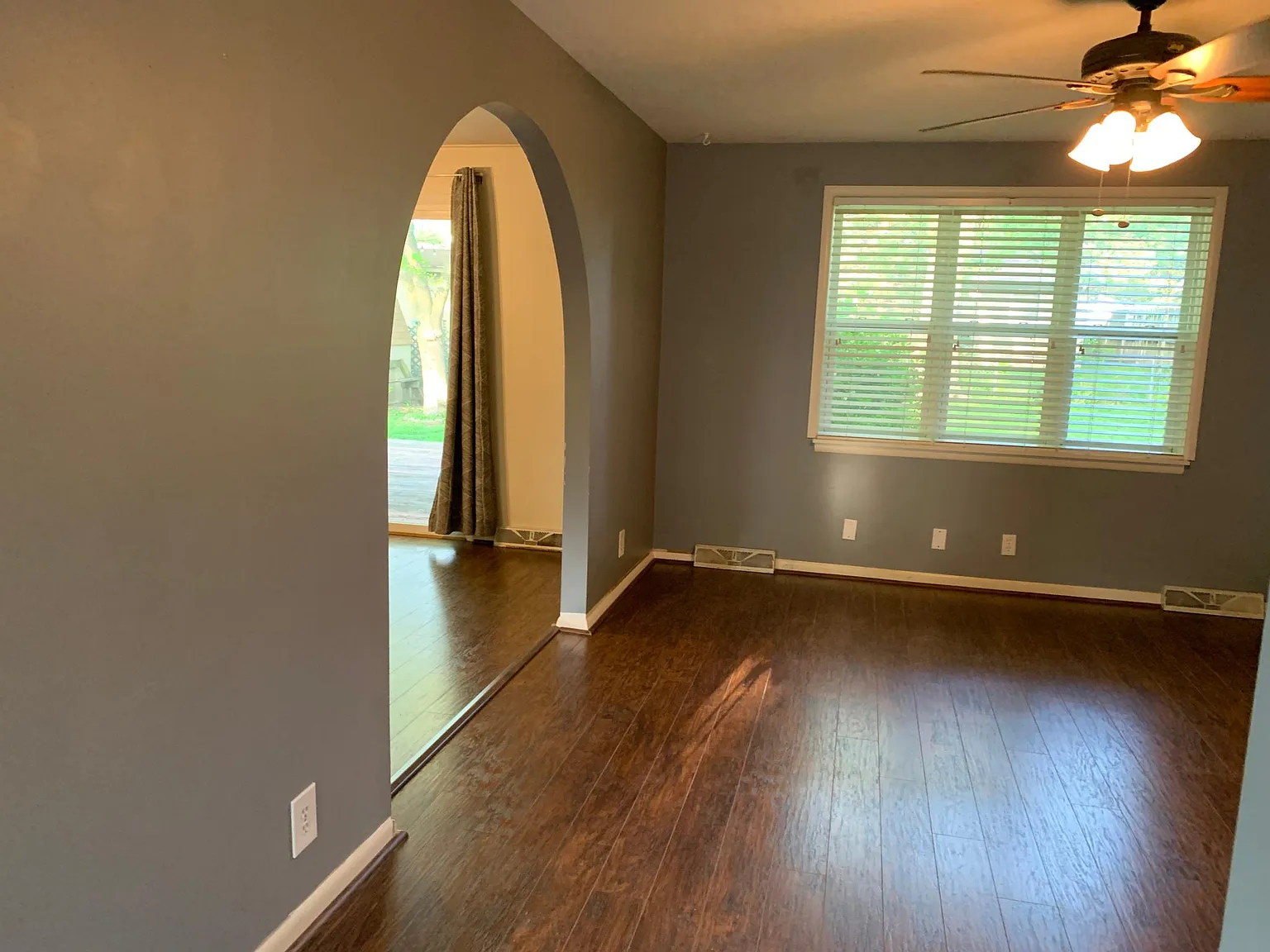 1262 S Belcrest Ave — Photo 4