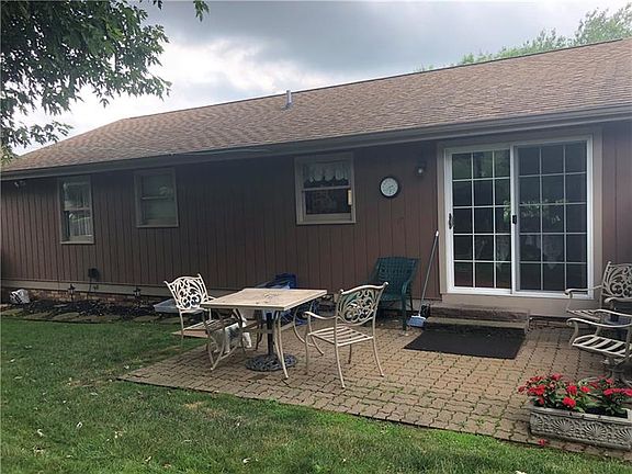 2nd image of 15 Meadow Dr